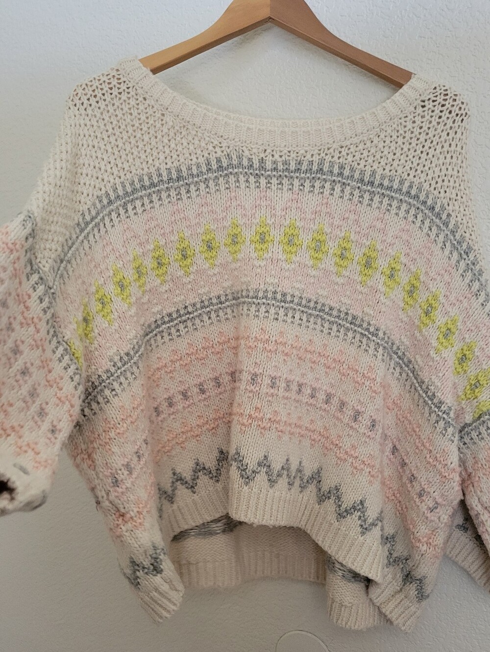 Victoria's Secret Cream Fair Isle Scoop Neck Sweater with Pastel Accents Size M